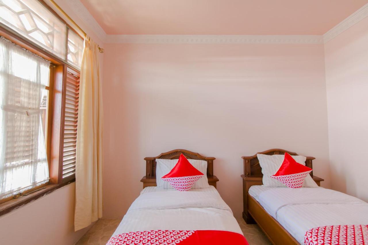 Oyo 2858 Vafa Guesthouse Cianjur Exterior foto