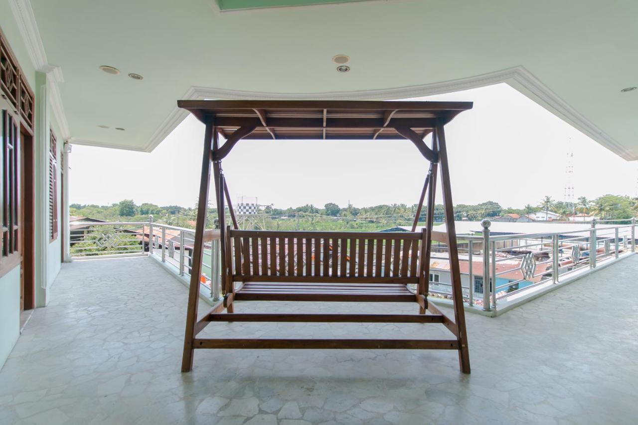 Oyo 2858 Vafa Guesthouse Cianjur Exterior foto