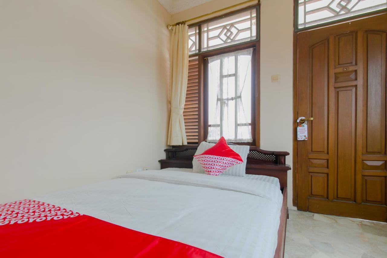 Oyo 2858 Vafa Guesthouse Cianjur Exterior foto